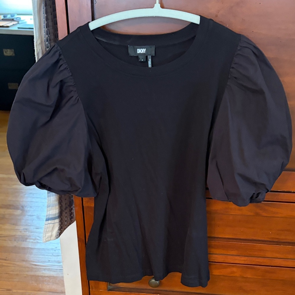 DKNY Black Puff Sleeve Short-Sleeve Tee